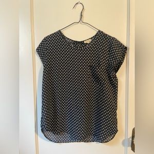 Lily White top - black with white pattern (Size large)